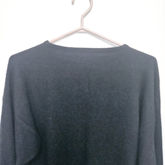 Vintage Hand Embroidered M/L Angora & Lambs wool  blend Pullover Knit Sweater - Picture 12 of 12